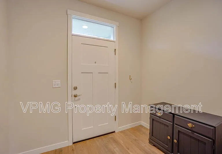 2904 NE 161st Ct — Photo 4