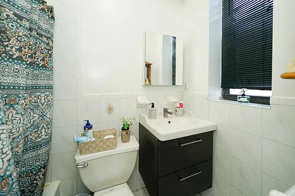 Rented by Sterling Realty Solution Inc | media 14