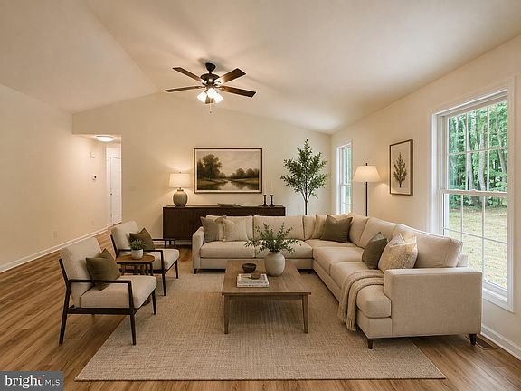 3rd image of 12210 Autumn Ridge Ln