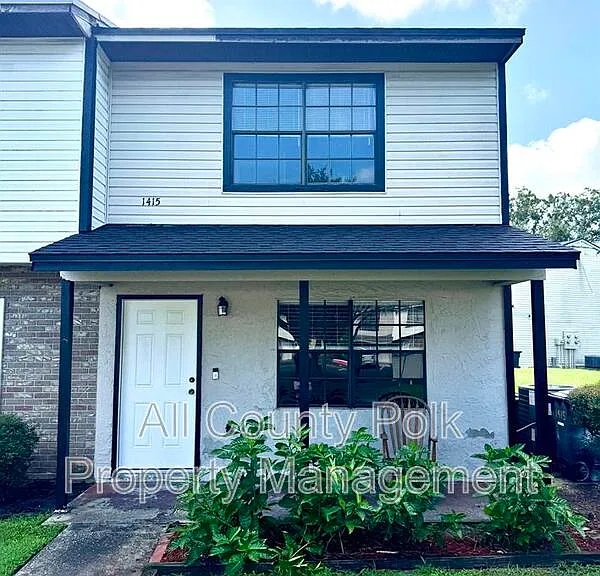 1415 Ridge Lake Ct — Photo 1