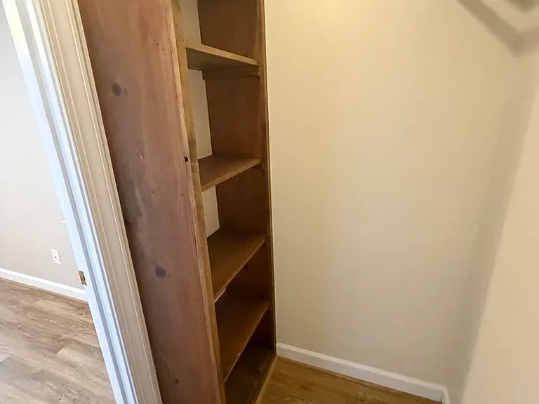 2421 Sexton Rd — Photo 35