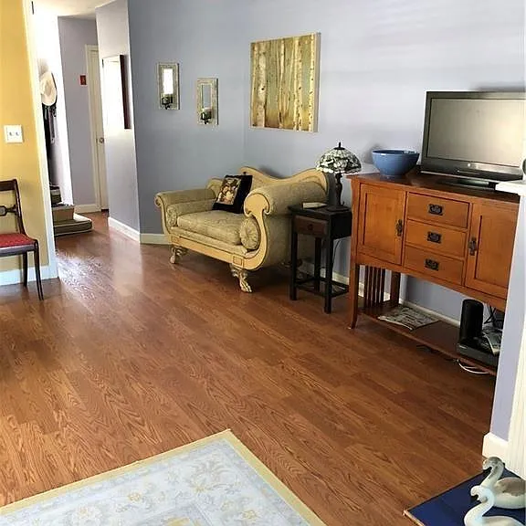 20 Janet Cir #20K — Photo 12