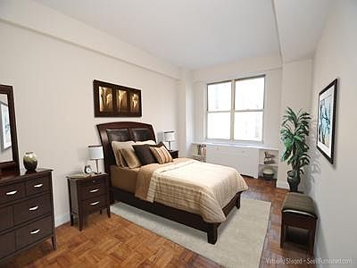 5th image of 155 E 34th St APT 20H