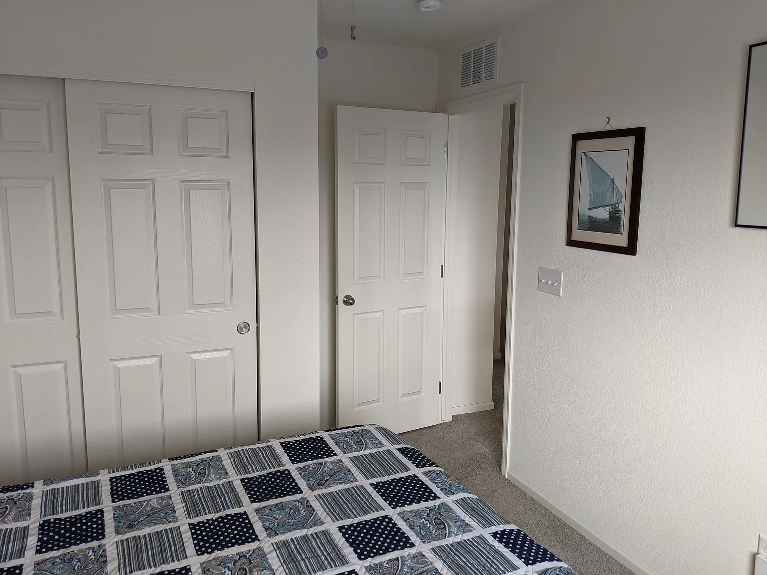 4 bed, 3289 sqft, $1,700 — Photo 2