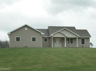 8795 D Dr S, Ceresco, MI 49033