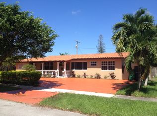 9255 SW 45th St, Miami, FL 33165