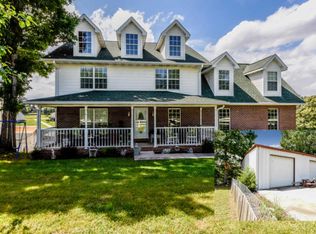 1605 Pendleton Dr, Friendsville, TN 37737