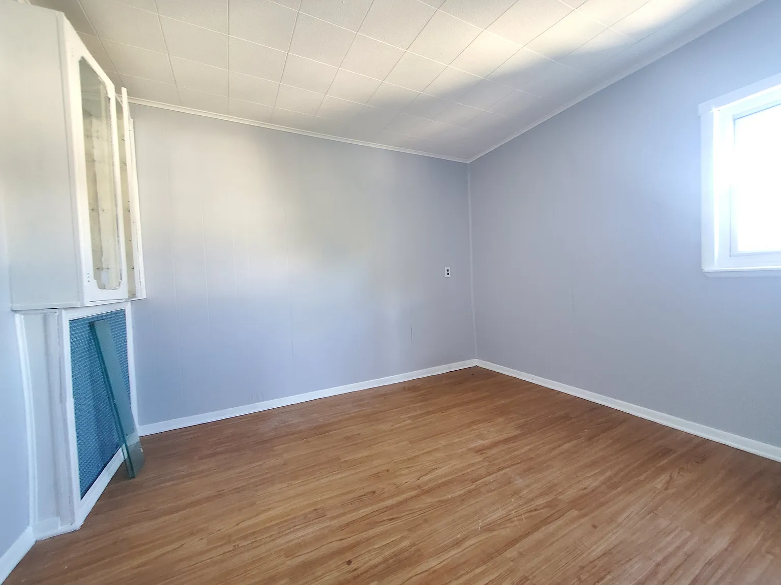 3 bed, 1000 sqft, $2,500 — Photo 4