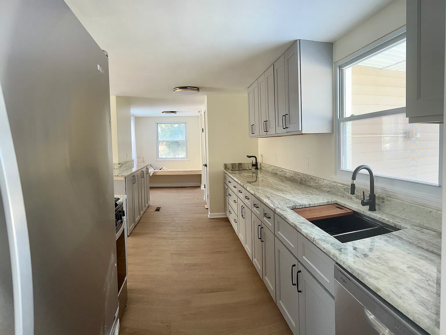 3 bed, 1540 sqft, $2,450 — Photo 4