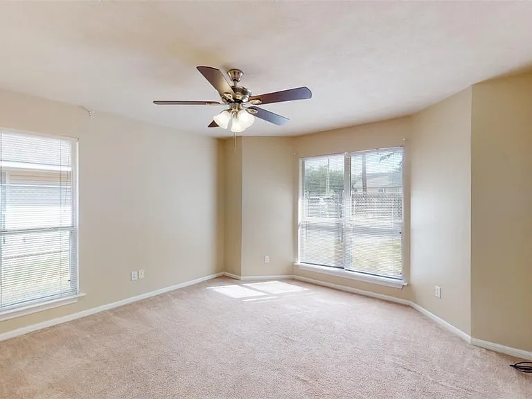 1141 Oney Hervey Dr — Photo 9