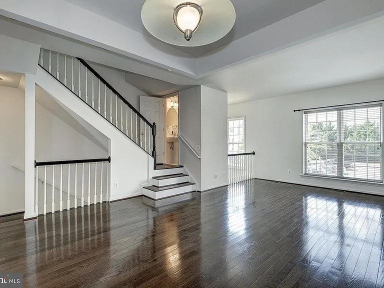 6325 Dunn Ct — Photo 21