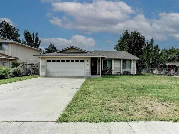 1321 Woodbury St, Richland, WA 99354