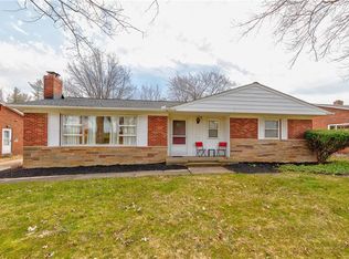 1879 Brainard Rd, Lyndhurst, OH 44124