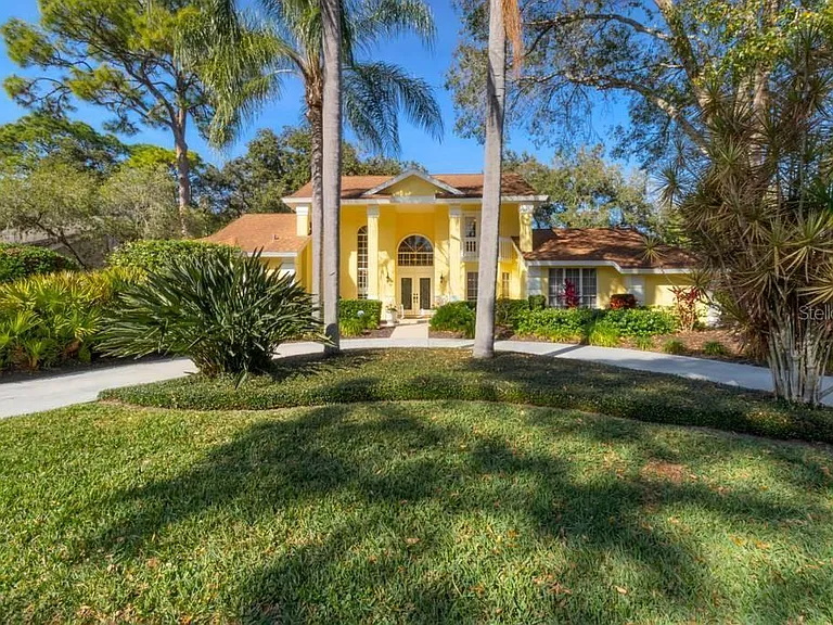 4489 E Oak View Dr — Photo 2