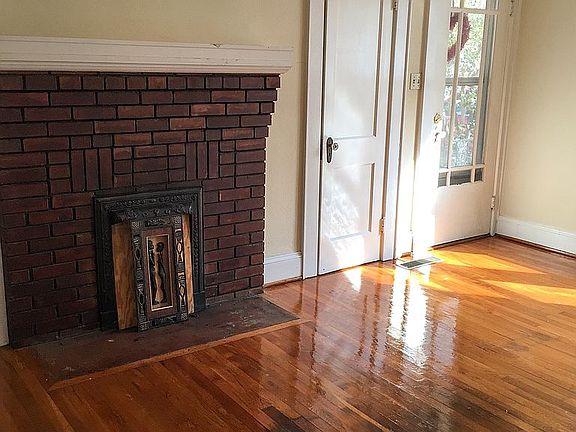 4th image of 310 N Davis Ave