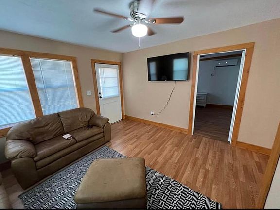 4th image of 721 Whittenburg St