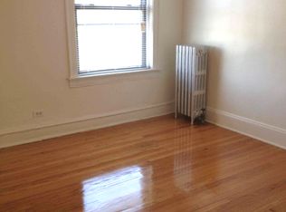 1735 E 73rd Pl APT 3, Chicago, IL 60649