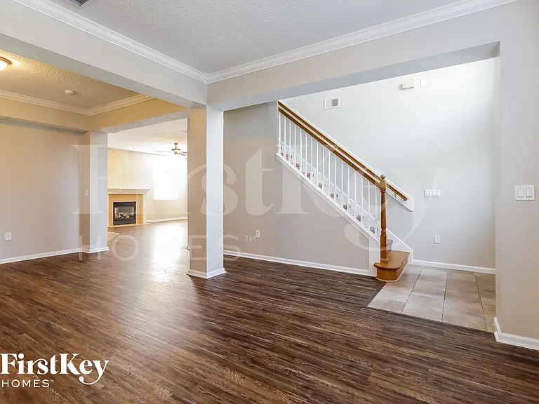 1559 Majestic View Ln — Photo 4