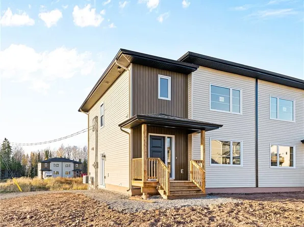 322 Lady Russell St, Moncton, NB E1E 0C2