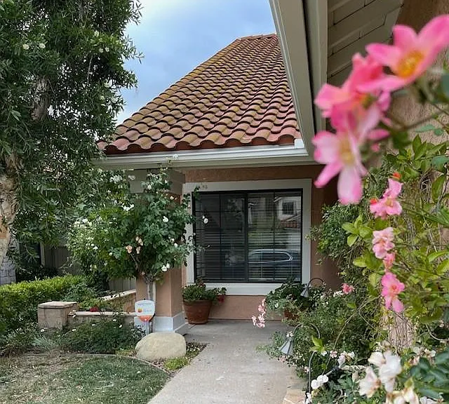 4211 Lost Springs Dr — Photo 1