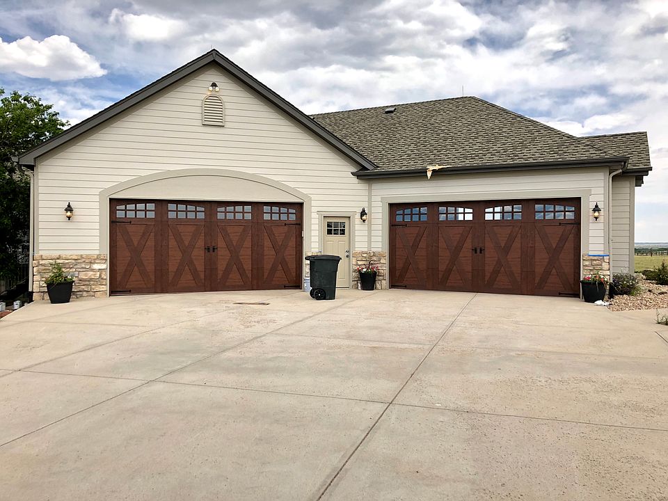 2nd image of 3131 Canon Ridge Rd