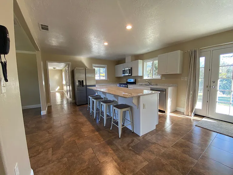 10964 Rainbow Lake Rd — Photo 9