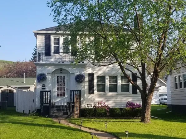 4327 W 5th St, Duluth, MN 55807