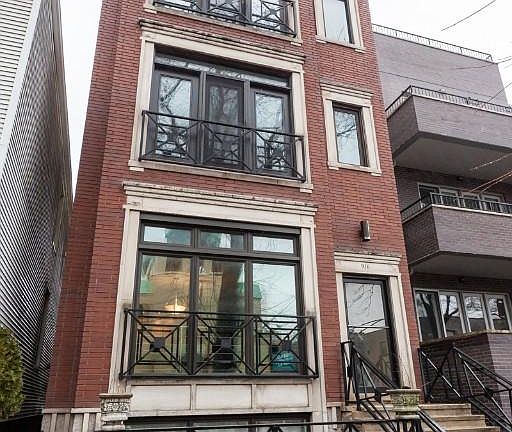 4th image of 918 N Wood St APT 3