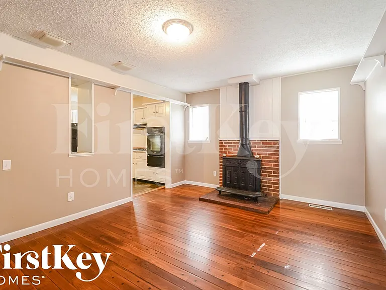6176 Silver Fox Dr — Photo 6