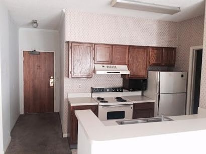 2nd image of 2009 Greene St APT 107