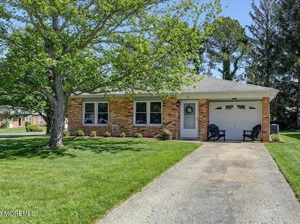 32 Abbey Road, Brick, NJ 08723