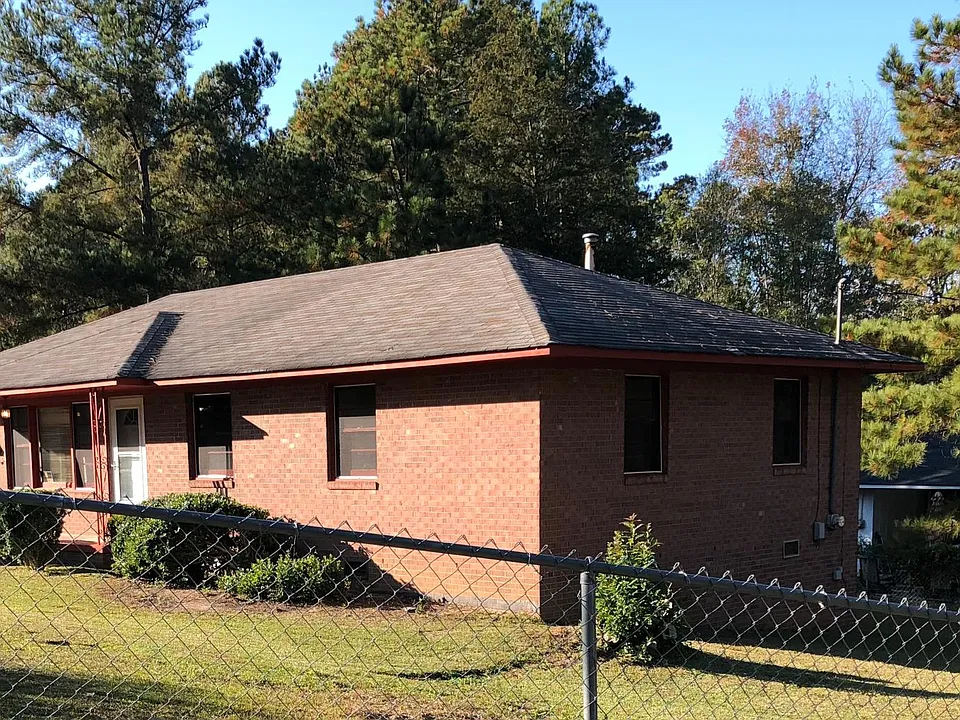 1846 Colony Dr