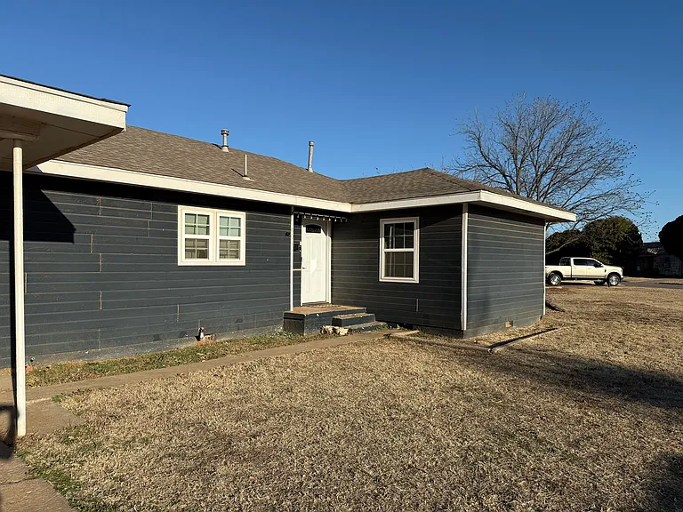 801 Hickory St — Photo 3