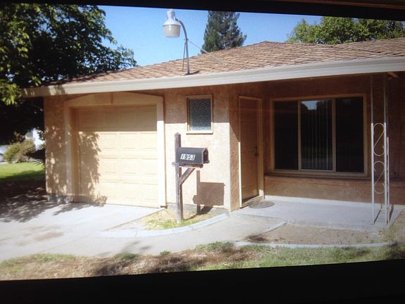 2nd image of 1953 Bowling Green Dr