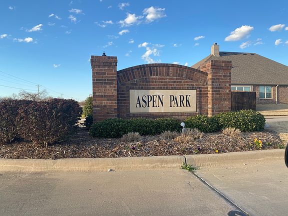 2nd image of 5105 Crystal Lake Ave