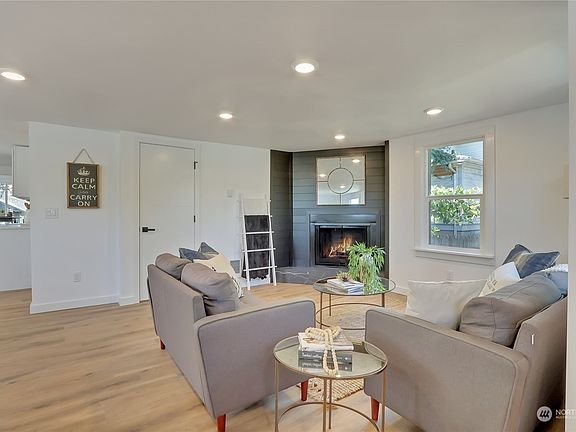 3rd image of 1018 S 39th Street