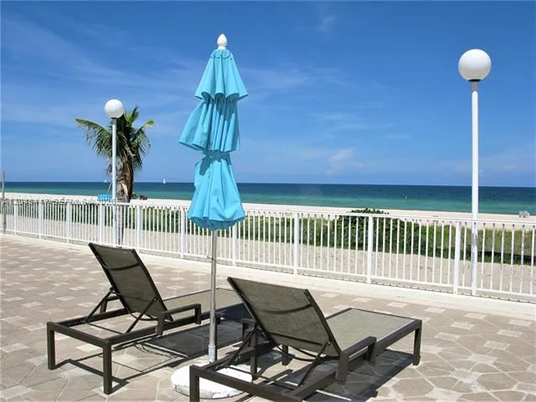 5701 Collins Avenue Cu #1703 — Photo 25