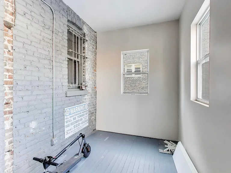 810 S Austin Blvd #1 — Photo 15