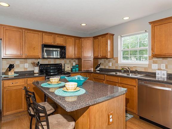5th image of 7360 Copperwood Dr