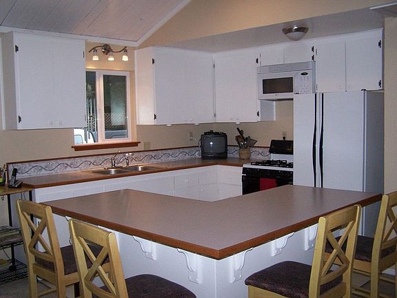 2nd image of 81 E Ballycastle Way