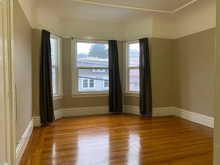 1495 10th Ave #6 — Photo 3