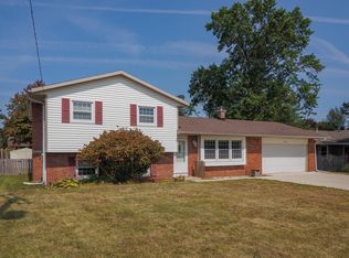 1330 Woodland Dr, Portage, MI 49024