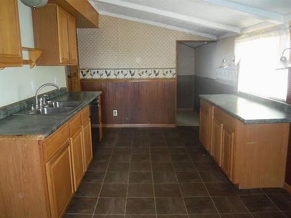 2nd image of 8854 S County Road 600 E
