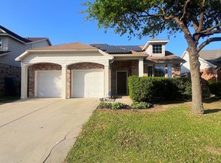 10828 Hawks Landing Rd, Haslet, TX 76052