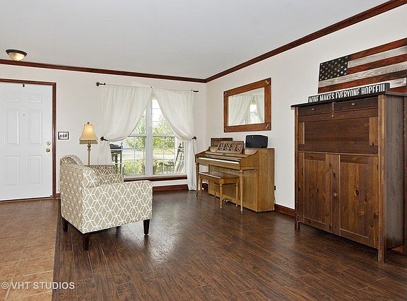 2nd image of 5315 White Oaks Ct