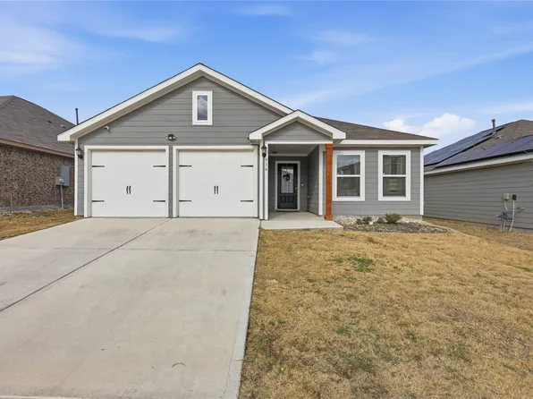 916 American Flyer Blvd, Fort Worth, TX 76108
