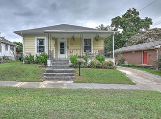 912 E Hillcrest Dr, Johnson City, TN 37604