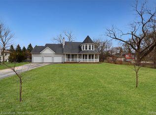 3381 Rockhaven Ave, Rochester Hills, MI 48309