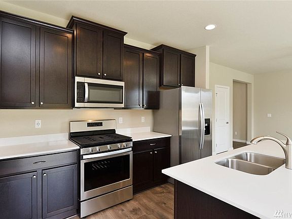 3rd image of 4770 Driftwood St