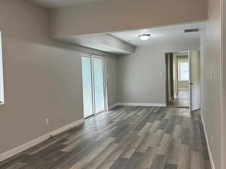 259 N 3rd St — Photo 11